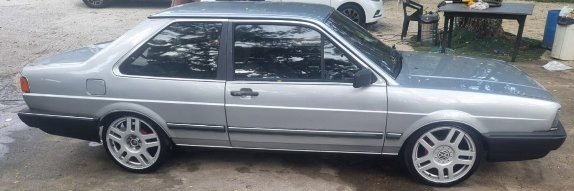 
								Santana GLS carro de colecionador full									