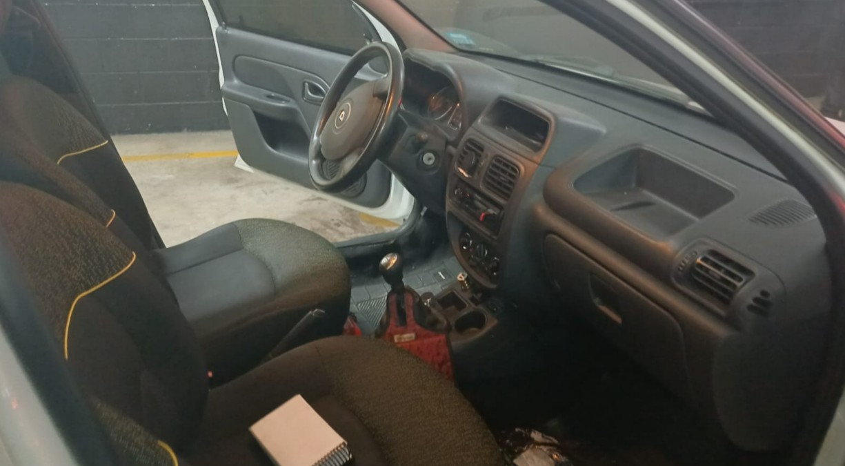 
								Clio full									