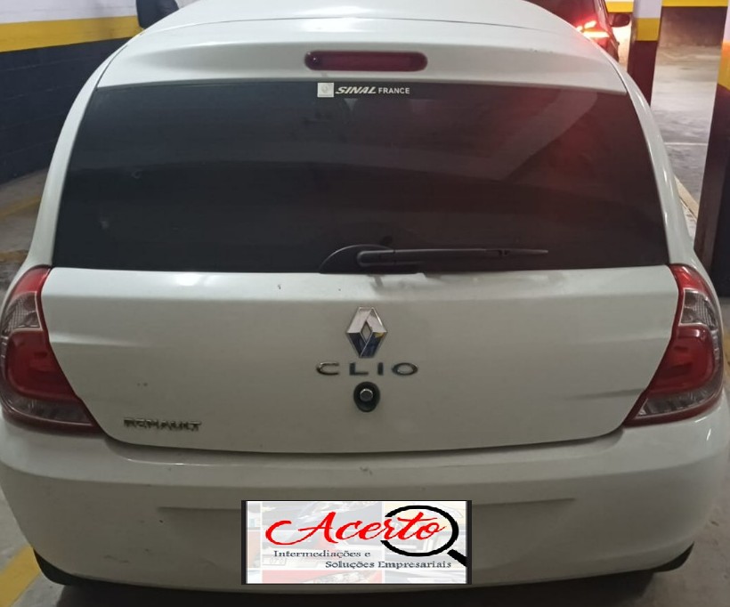 
								Clio full									